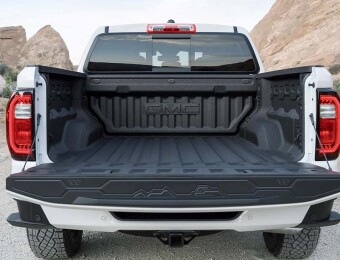 Select GMC Canyon AT4 GMC Canyon AT4